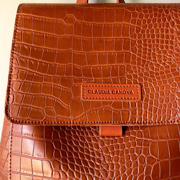 Claudia Canova Rust Brown Backpack Leather Purse - Picture 6 of 8